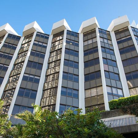 Tiki Hotel Apartments Surfers Paradise Gold Coast Dış mekan fotoğraf