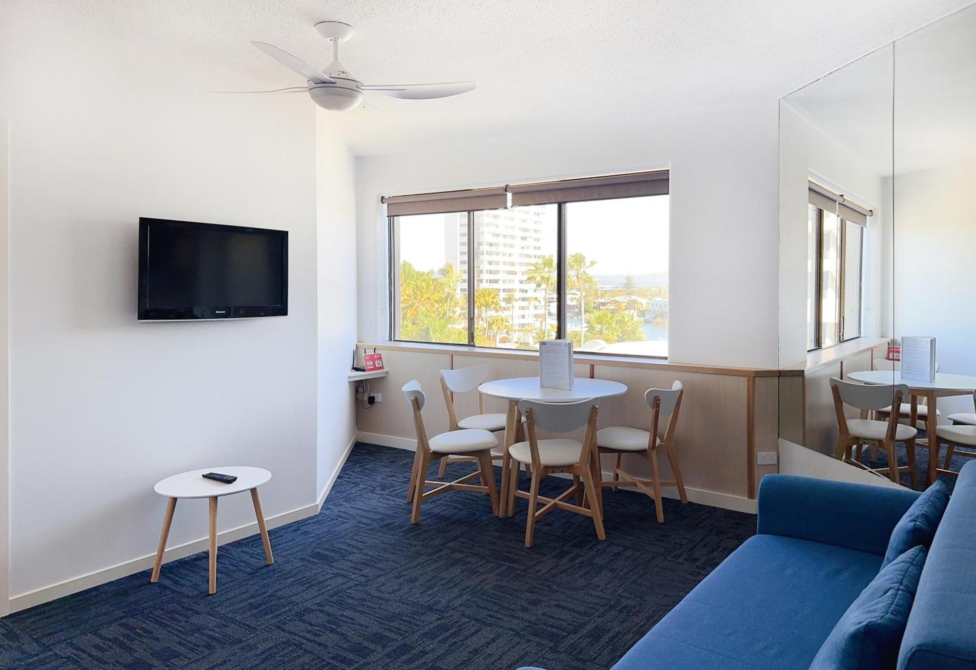 Tiki Hotel Apartments Surfers Paradise Gold Coast Dış mekan fotoğraf