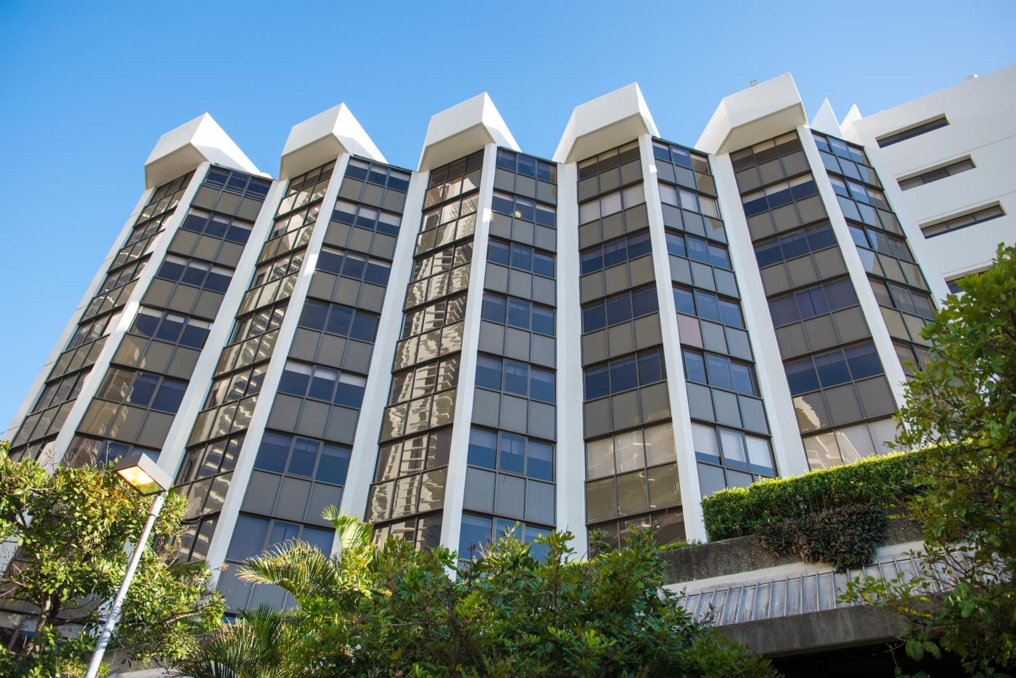 Tiki Hotel Apartments Surfers Paradise Gold Coast Dış mekan fotoğraf