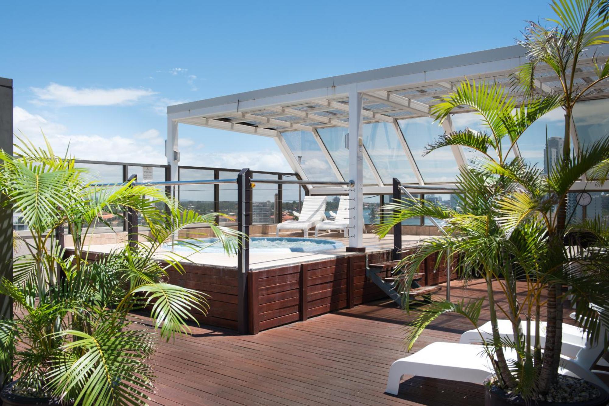 Tiki Hotel Apartments Surfers Paradise Gold Coast Dış mekan fotoğraf